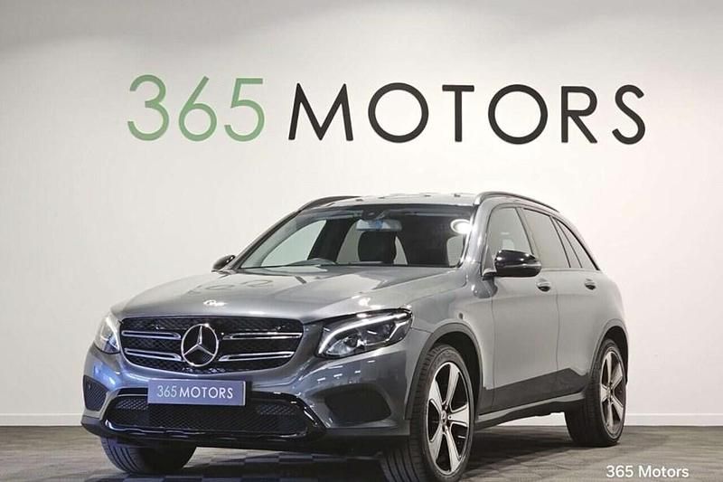 Used Mercedes GLC220 Urban 170 HP (125 kW) 2019 Grey SUV