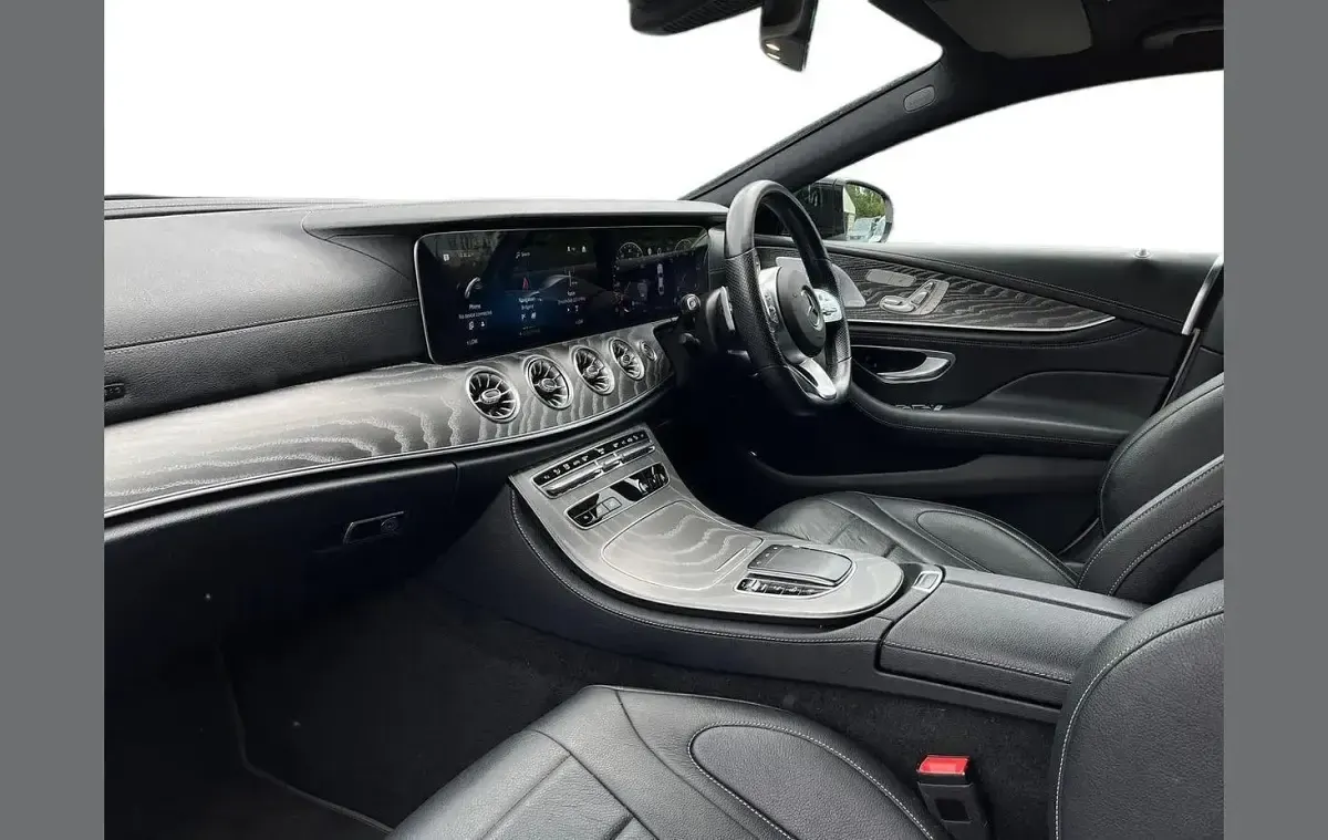 Used Mercedes CLS400 AMG line 325 HP (239 kW) 2021 White Coupe