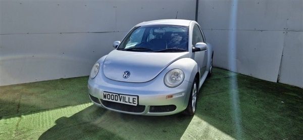 Silver Used 2010 VW Beetle Hatchback | £2,995 (Fair price) - Image 1/1
