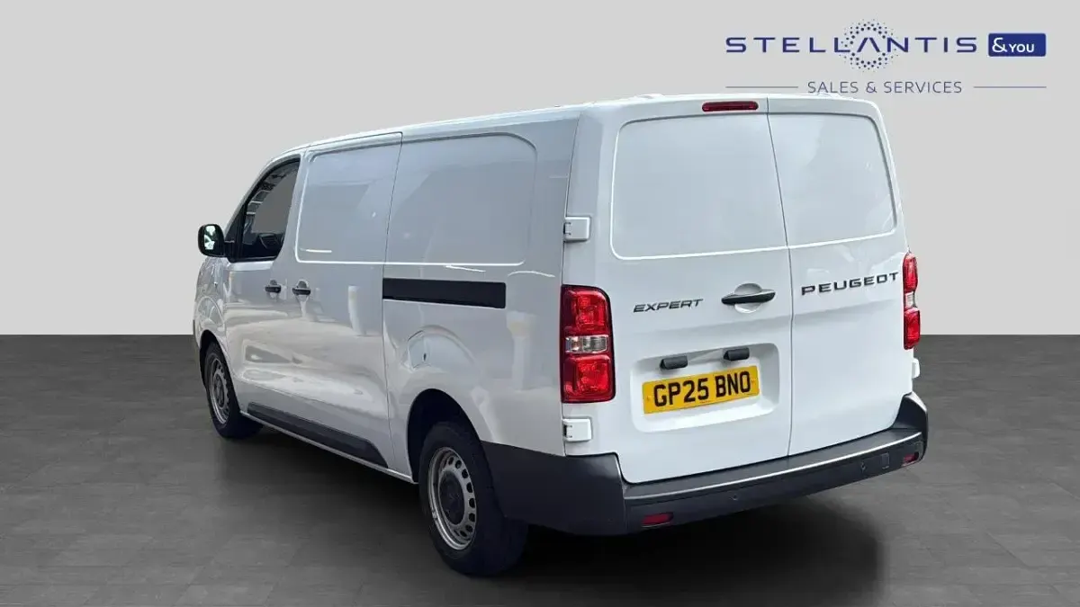 Begagnad Peugeot Expert 143 HK (105 kW) 2025 Vit Van