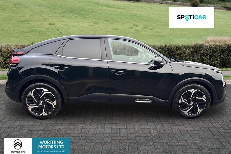 Used Citroën C4 PureTech 127 HP (93 kW) 2021 Black Hatchback