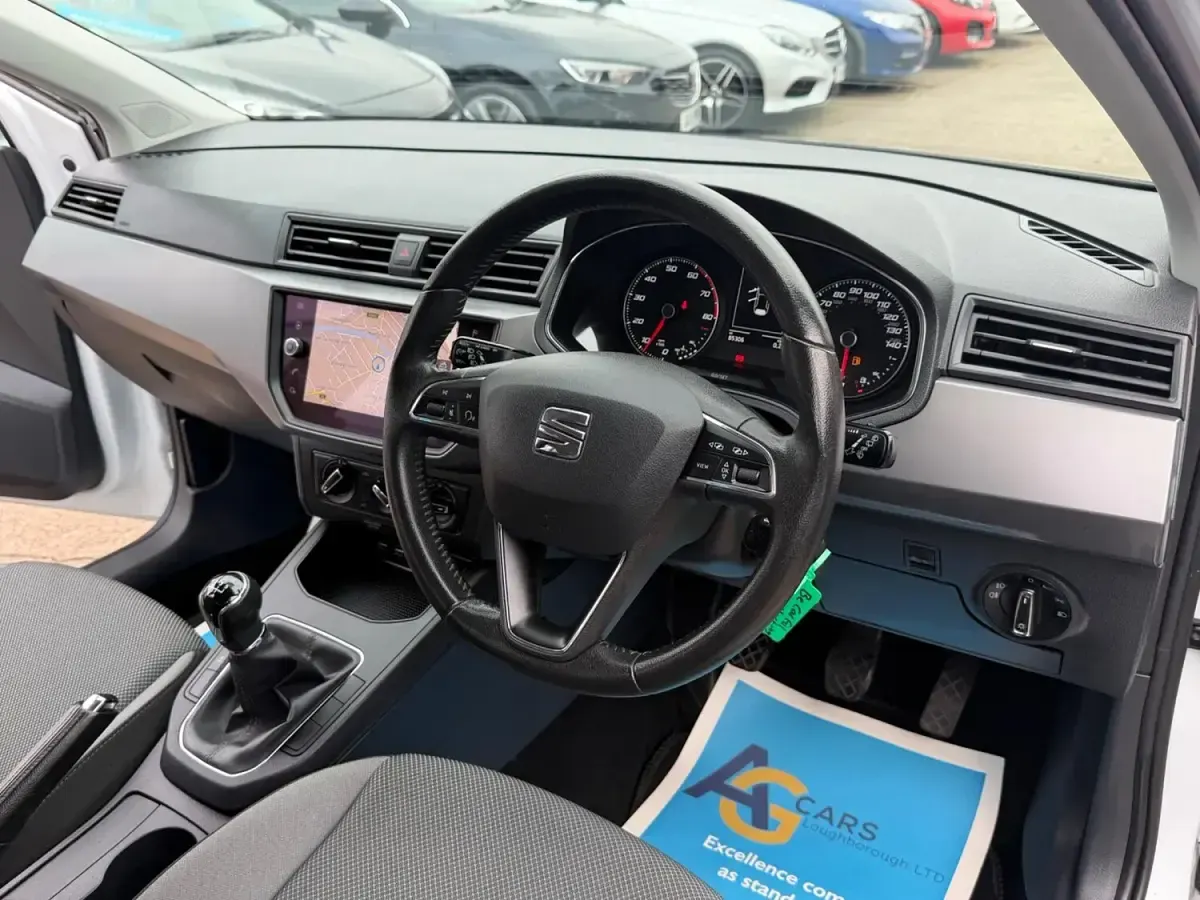 Used Seat Ibiza SE Technology 80 HP (58 kW) 2019 White Hatchback