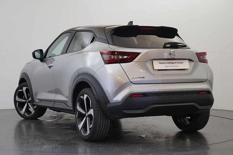 Used Nissan Juke Tekna 114 HP (83 kW) 2020 Silver SUV
