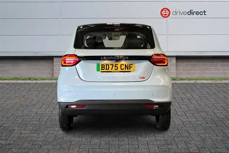 New Leapmotor T03 69 kW (95 HP) 2025 Blue Hatchback