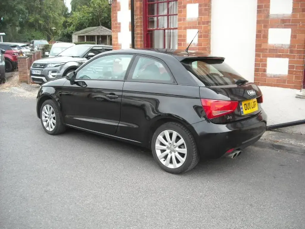 Used Audi A1 Sport 122 HP (89 kW) 2011 Black Hatchback