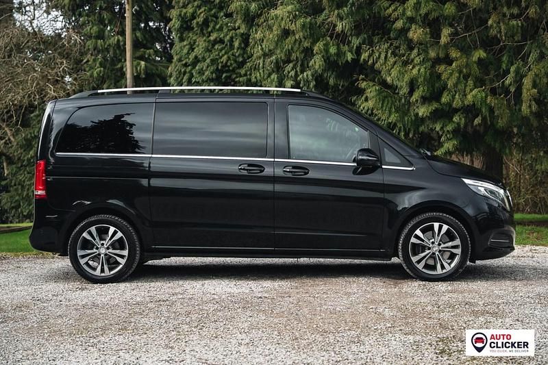 Used Mercedes V250 2018 Black MPV