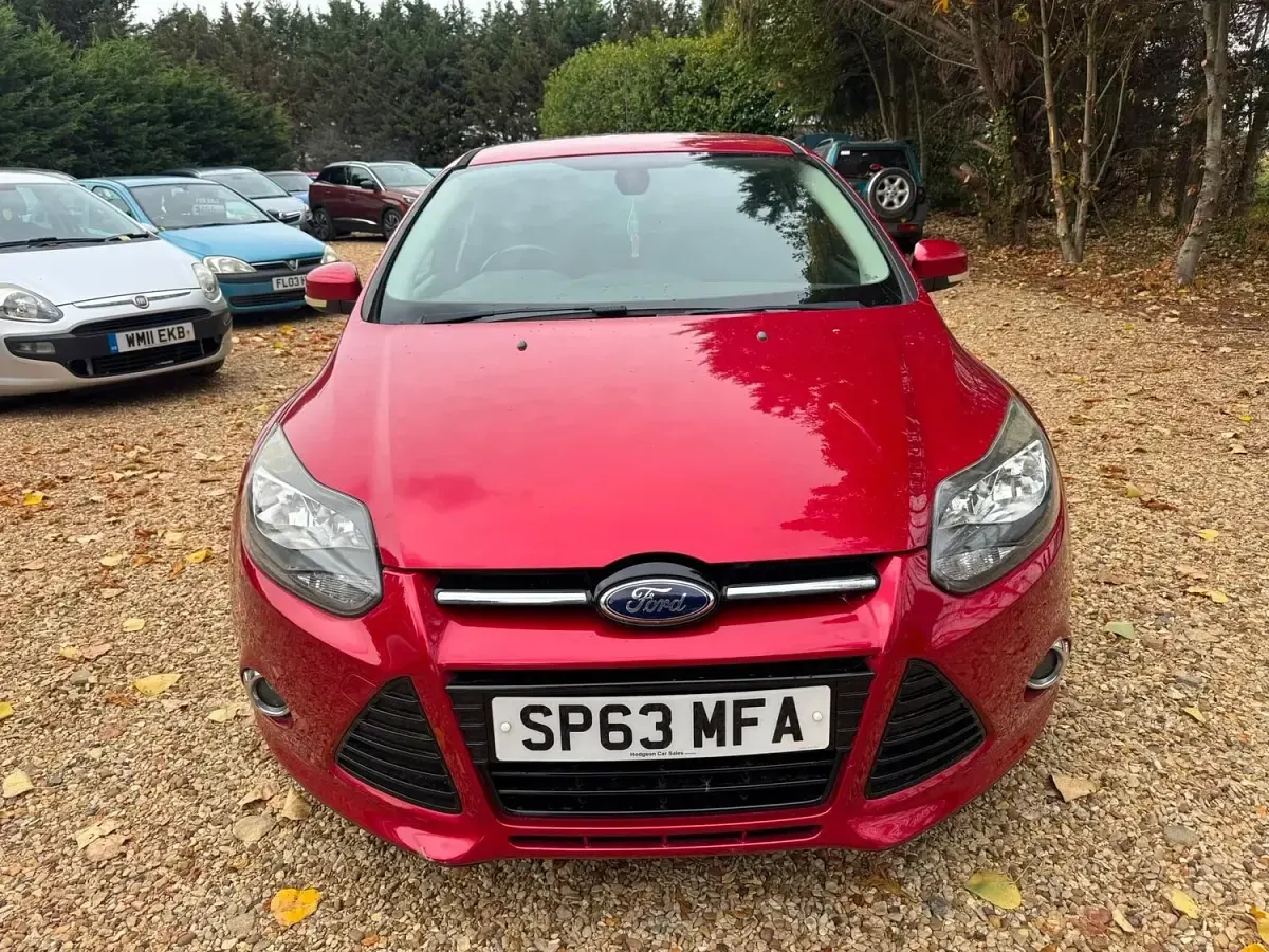 Used Ford Focus Titanium 2013 Red Hatchback