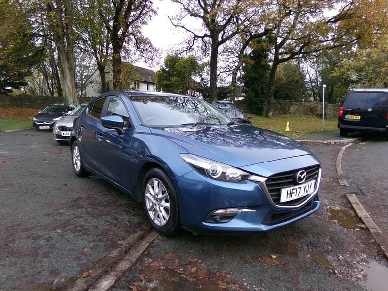 Used Mazda 3 121 HP (88 kW) 2017 Blue Hatchback