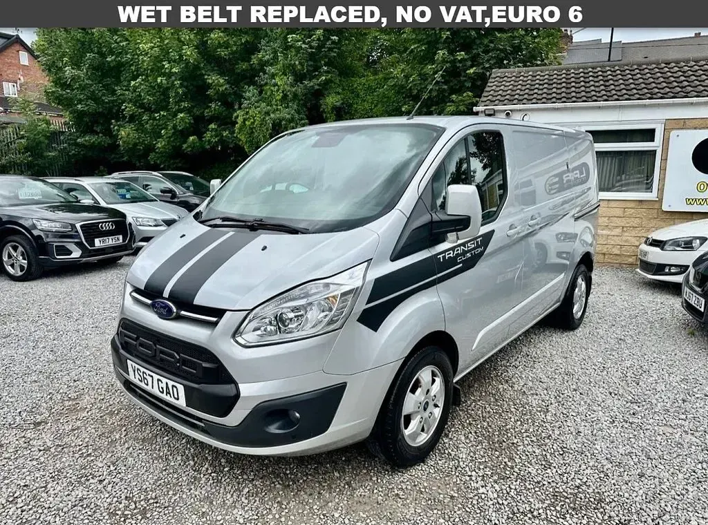 Used Ford Transit Custom Limited 128 HP (94 kW) 2017 Silver Van