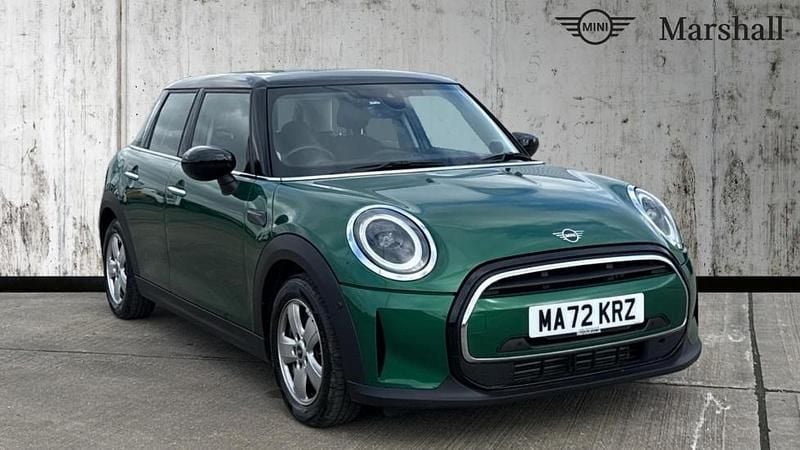 Used Mini Cooper Classic 134 HP (98 kW) 2023 Green Hatchback