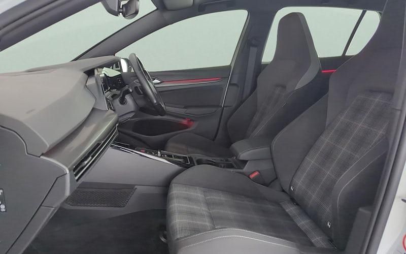 Used VW Golf VIII GTD 200 HP (147 kW) 2023 White Hatchback