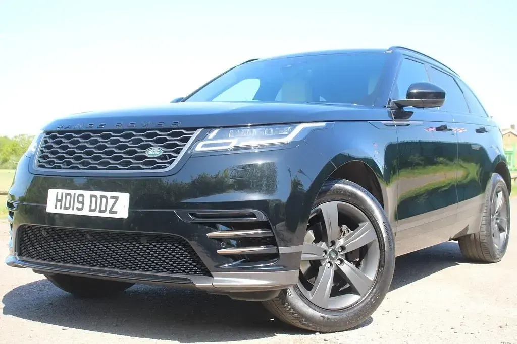 Second-hand Land Rover Range Rover Velar R-Dynamic 2019 Negru SUV