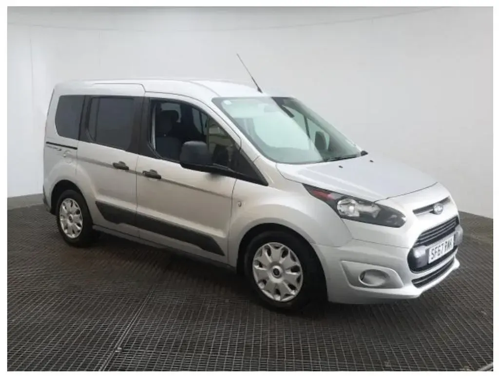 Used Ford Tourneo Connect Zetec 2017 Silver MPV