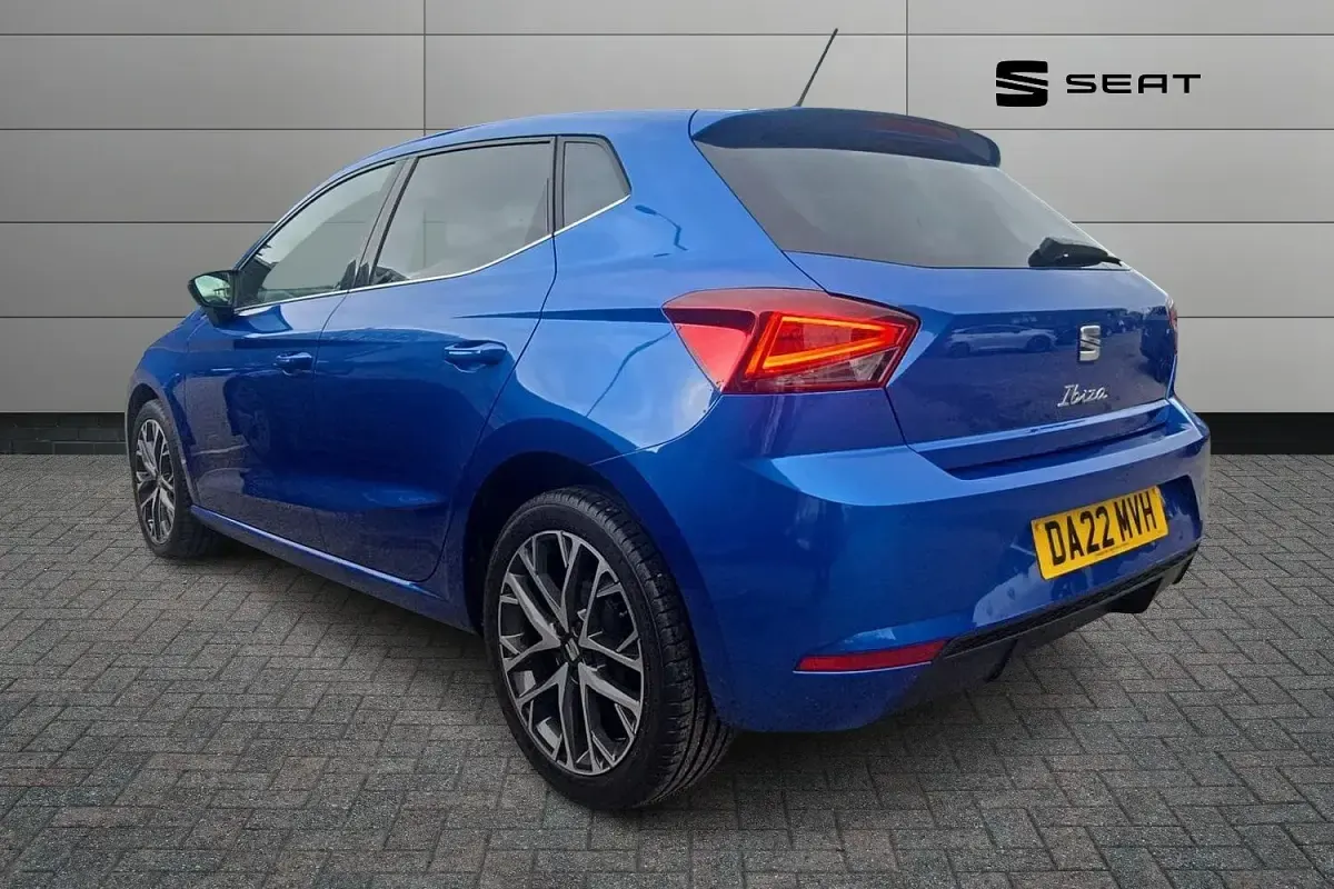 Used Seat Ibiza XCELLENCE 94 HP (69 kW) 2022 Blue Hatchback