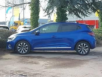 Used Renault Clio V Iconic 90 HP (66 kW) 2021 Blue Hatchback