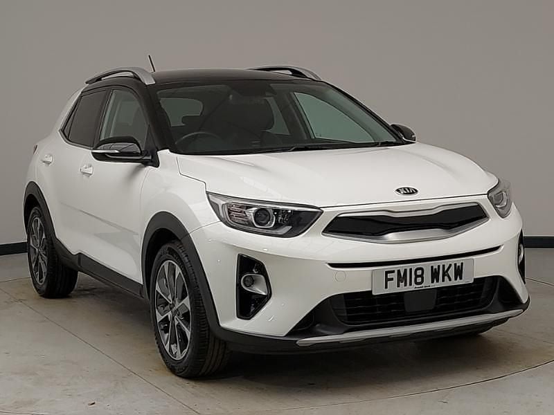White Used 2018 Kia Stonic First Edition SUV | £10,998 (Fair price) - Image 1/4