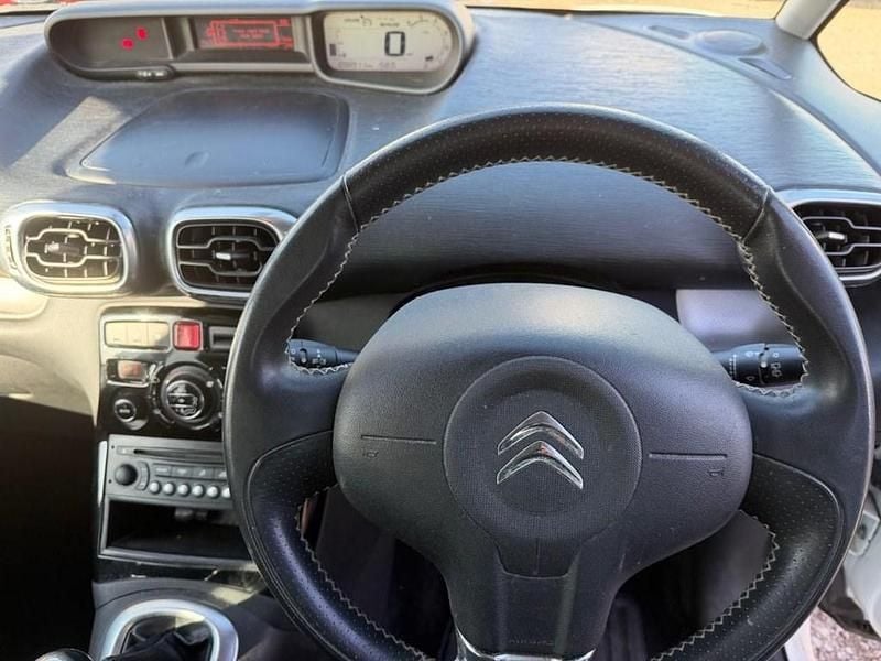 Used Citroën C3 Picasso Exclusive 2015 White MPV