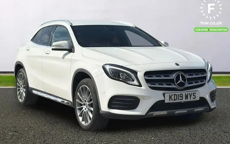 Used Mercedes GLA180 AMG line 122 HP (89 kW) 2019 SUV