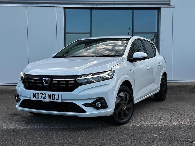 Used Dacia Sandero Comfort 91 HP (66 kW) 2022 White Hatchback