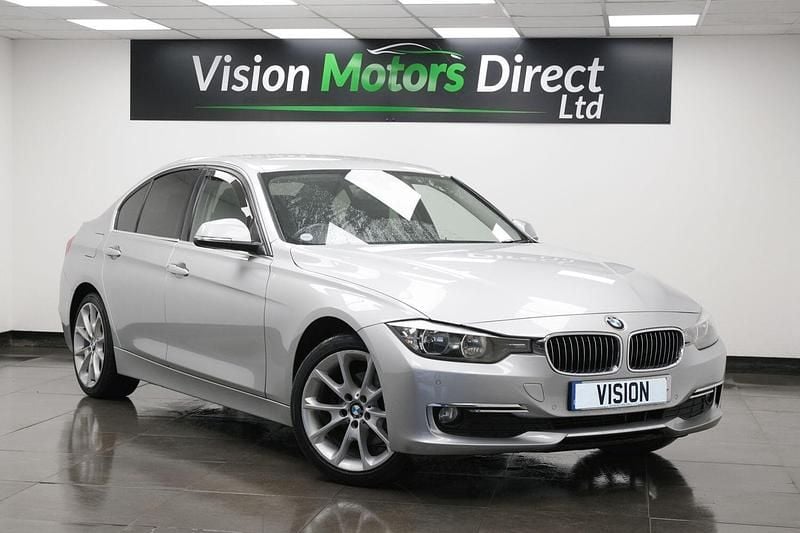 Used BMW 320 Luxury Line 2014 Silver Sedan