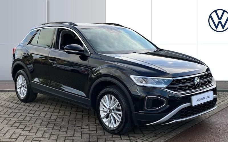 Used 2024 VW T-Roc Life SUV | £15,757 (Fair price) - Image 1/4