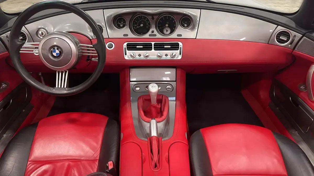 Used BMW Z8 395 HP (290 kW) 2000 Silver Cabriolet
