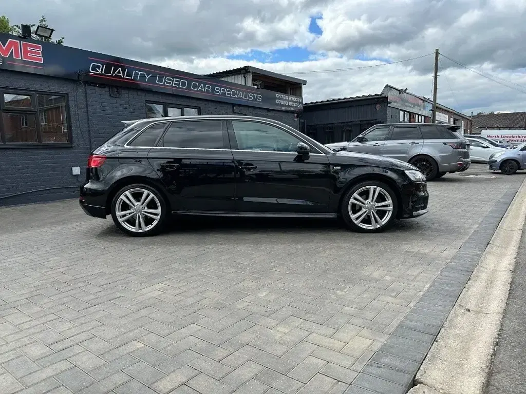 Usado Audi A3 S-Line 150 HP (110 kW) 2017 Preto Citadino