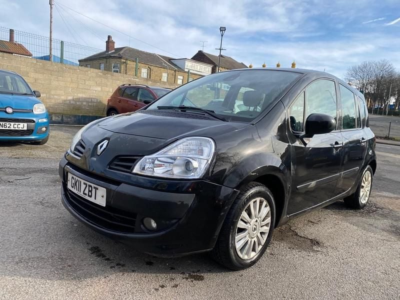 Used Renault Grand Modus Dynamique 88 HP (64 kW) 2011 Black MPV