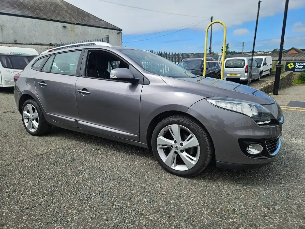 Used Renault Mégane GrandTour Dynamique 2013 Grey Estate