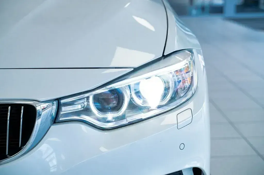 Used BMW 420 Luxury Line 190 HP (139 kW) 2018 White Cabriolet