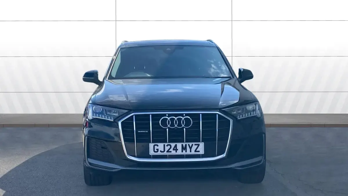 Used Audi Q7 Black Edition 231 HP (169 kW) 2024 Black SUV