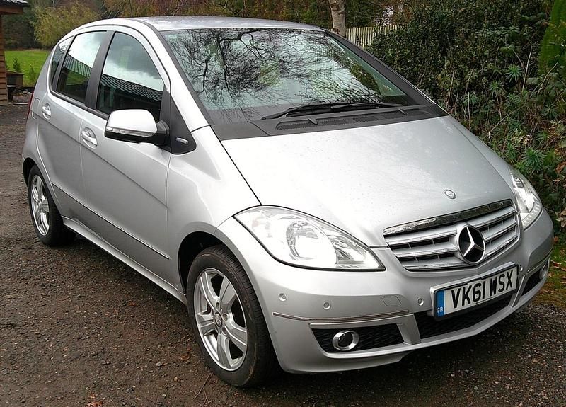 Silver Used 2011 Mercedes A160 Avantgarde Hatchback | £4,495 (Fair price) - Image 1/4