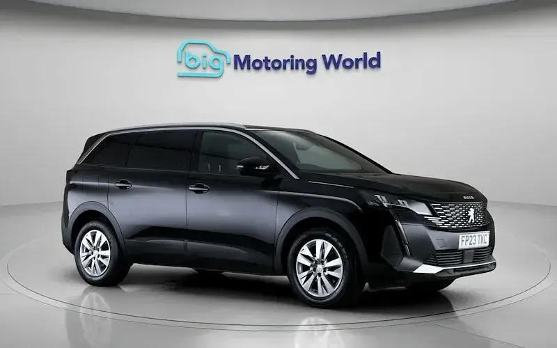 Used Peugeot 5008 Allure+ 131 HP (96 kW) 2023 Black SUV