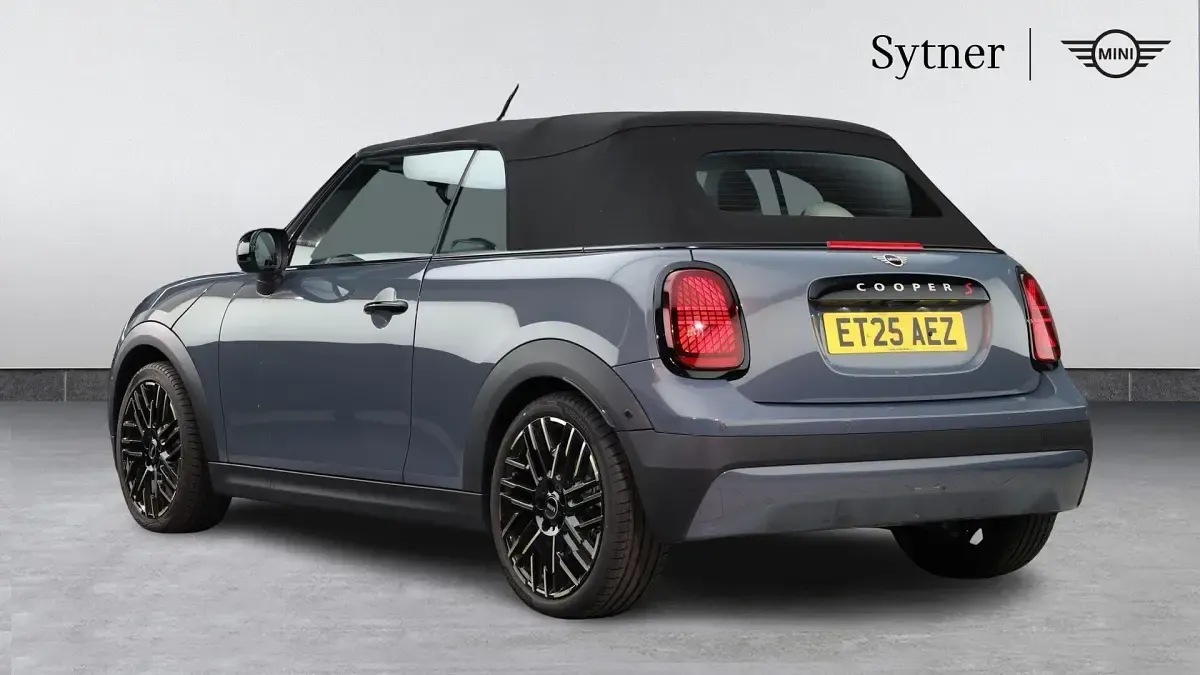 New Mini Cooper 147 kW (201 HP) 2025 Grey Hatchback