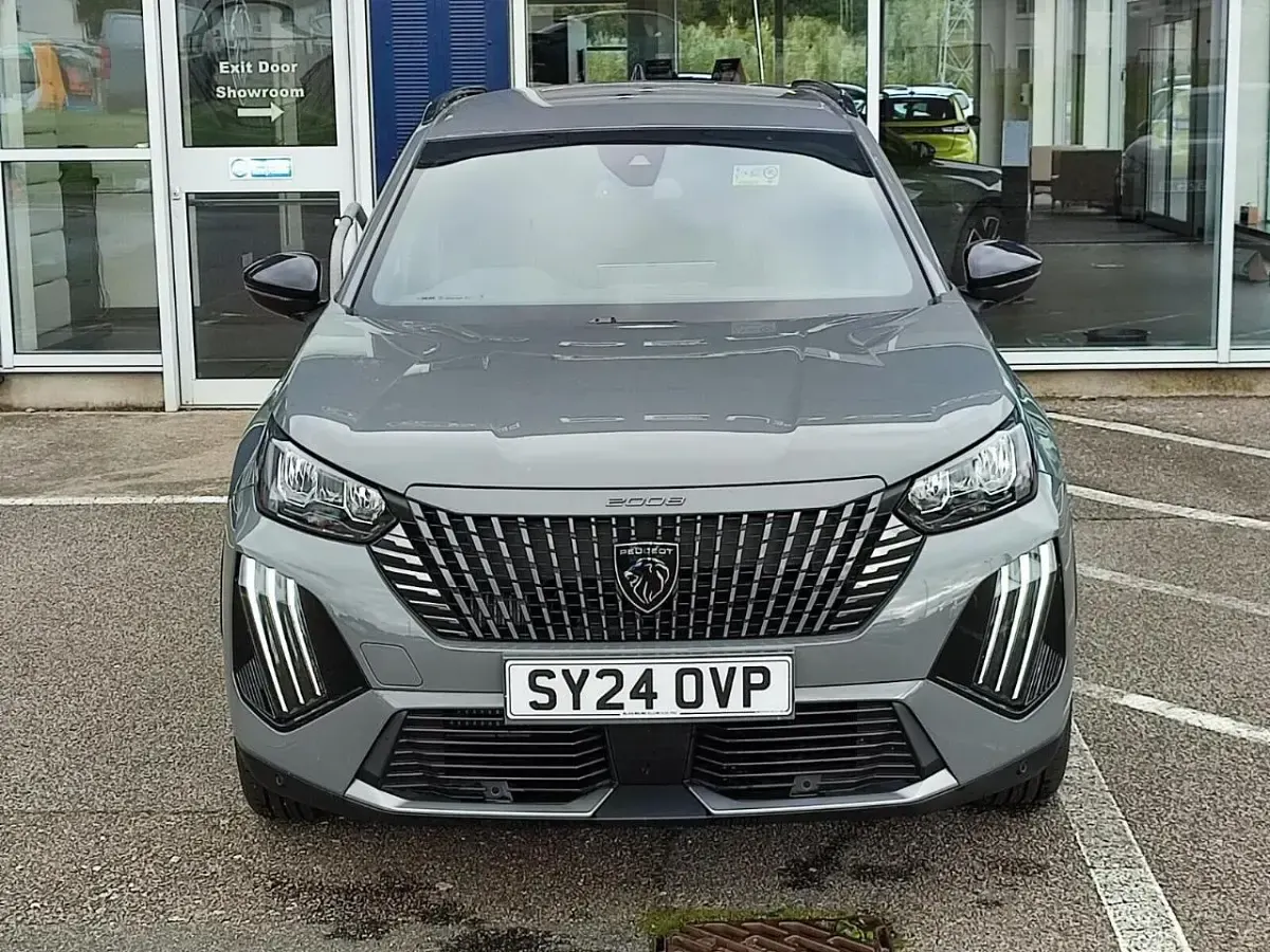 Used Peugeot 2008 Allure 129 HP (94 kW) 2024 Grey SUV