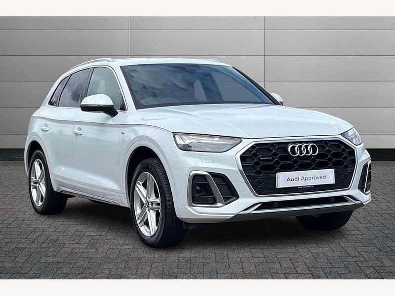 White Used 2022 Audi Q5 S-Line SUV | £30,995 (Good price) - Image 1/4