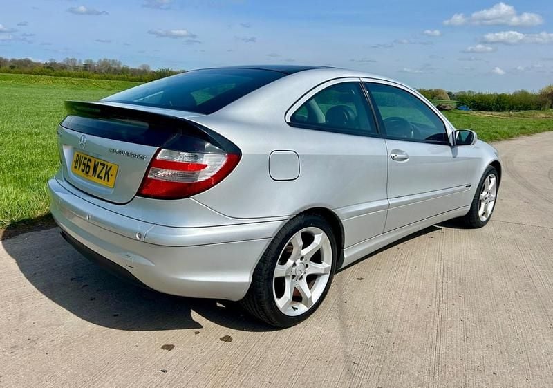 Used Mercedes C200 2006 Silver Coupe