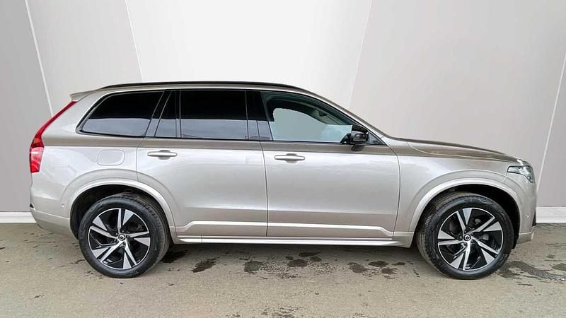 Used Volvo XC90 Plus 250 HP (183 kW) 2024 Gold SUV