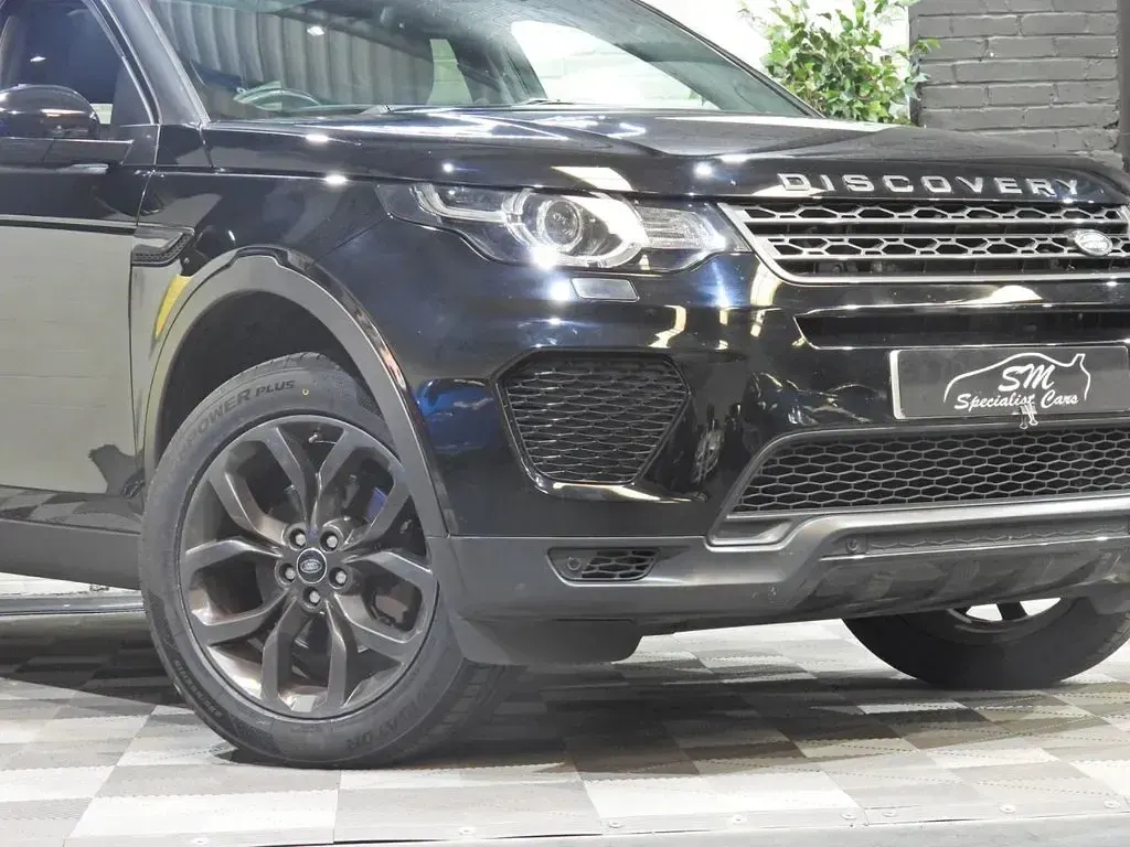 Used Land Rover Discovery Sport Landmark 180 HP (132 kW) 2019 Black SUV