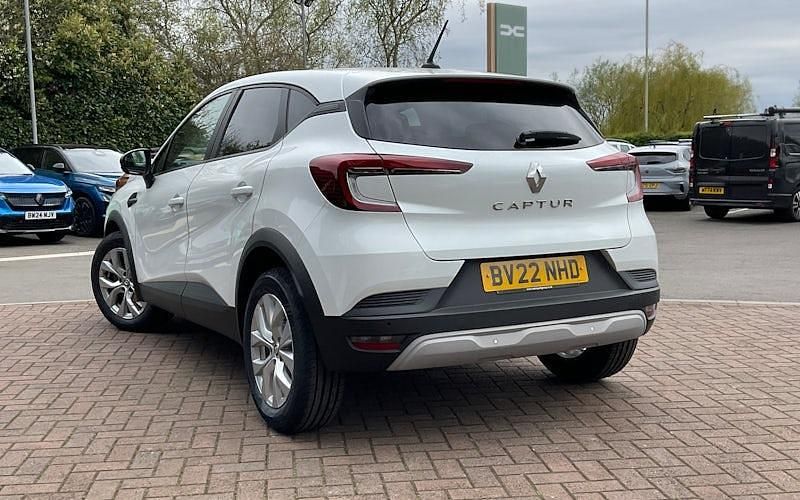 Usado Renault Captur Iconic 91 HP (66 kW) 2022 SUV