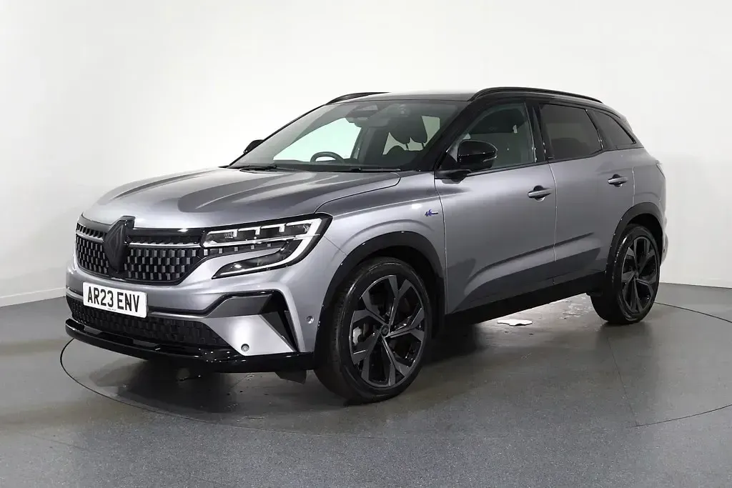 Used Renault Austral 2023 Grey SUV