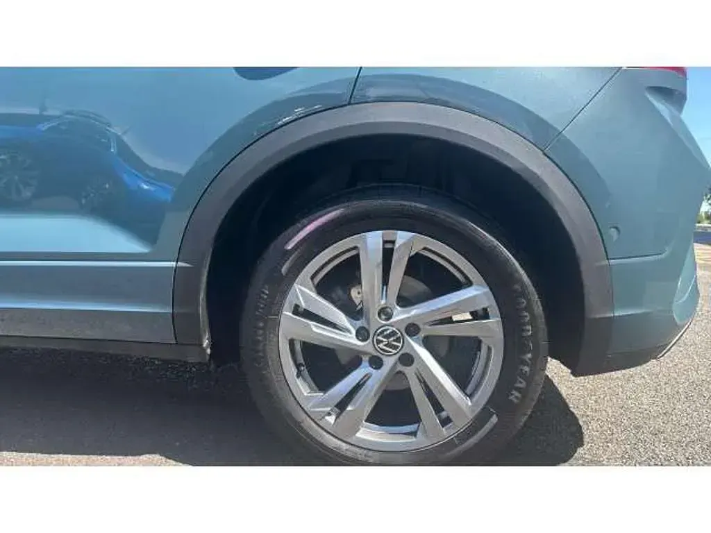 Used VW T-Roc R-line 150 HP (110 kW) 2023 Blue SUV