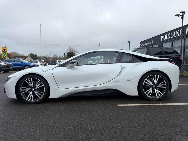 Used BMW i8 Comfort Edition 2017 White Coupe