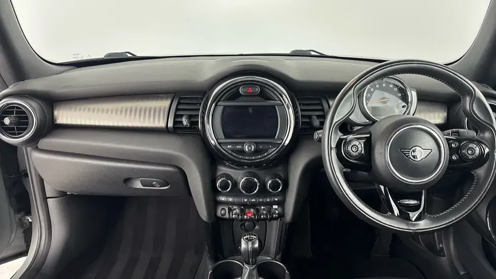 Used Mini Cooper Cabriolet Exclusive 134 HP (98 kW) 2019 Grey Cabriolet