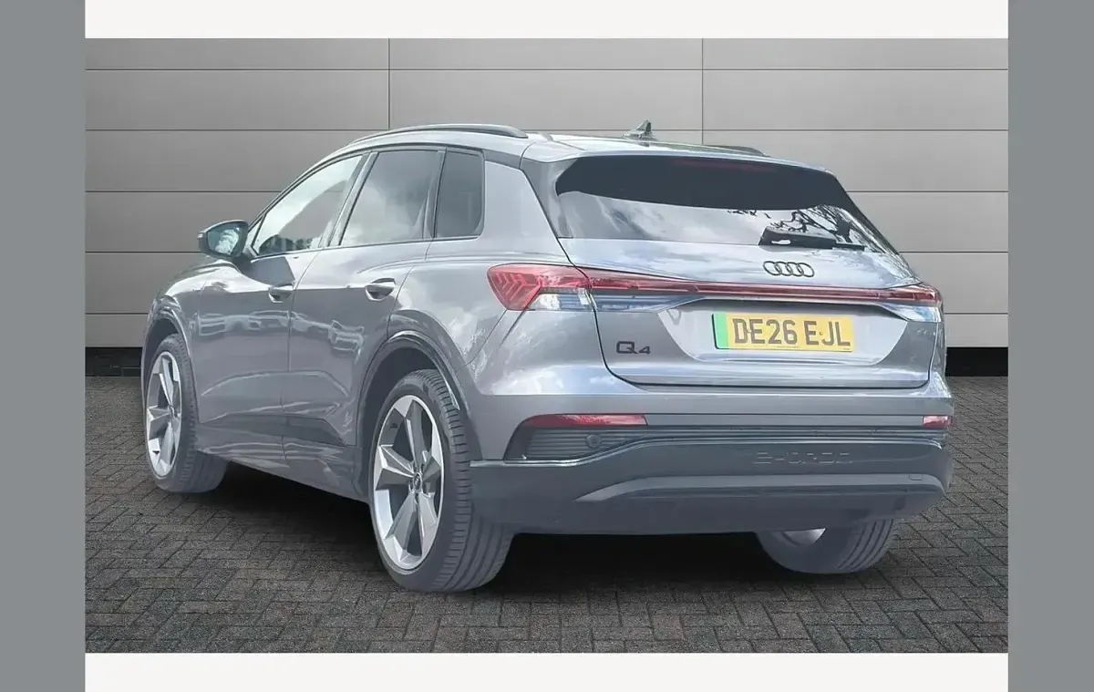Used Audi Q4 e-tron Black Edition 150 kW (204 HP) 2026 Grey SUV
