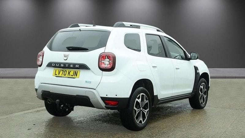 Used Dacia Duster Prestige 100 HP (73 kW) 2020 White SUV