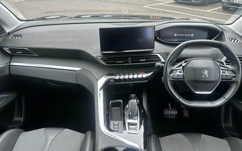 Second-hand Peugeot 3008 Allure Premium 131 CP (96 kW) 2021 Negru SUV