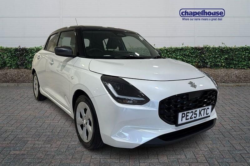 White Used 2025 Suzuki Swift Hatchback | £15,995 (A bit pricey) - Image 1/4