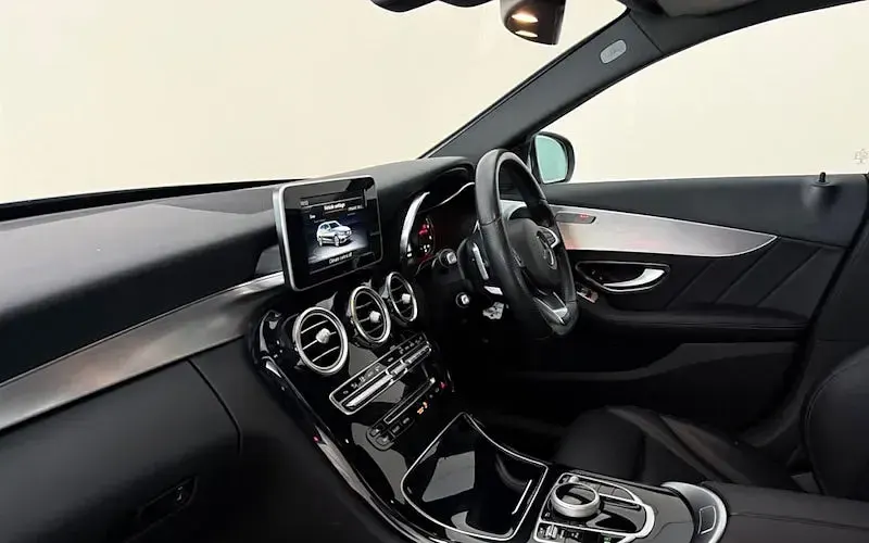 Used Mercedes C220 AMG line 170 HP (125 kW) 2018 Silver Estate