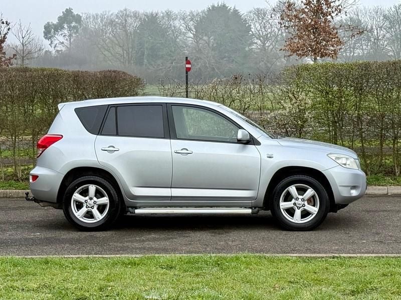 Used Toyota RAV4 2007 Silver SUV